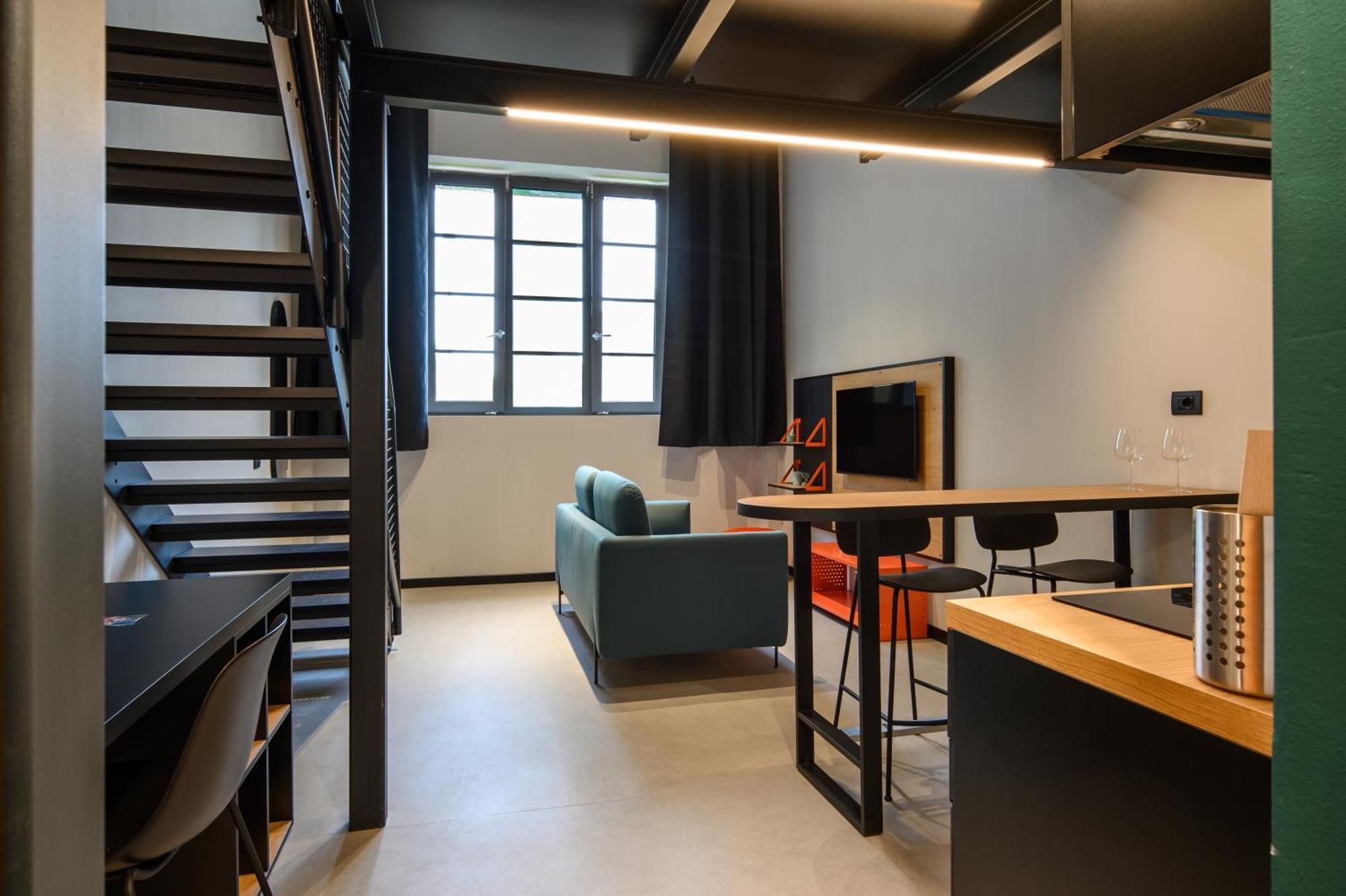 Cx Bicocca Hostal